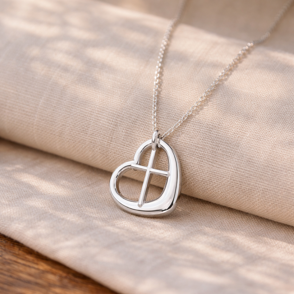 Saviour's Love Necklace